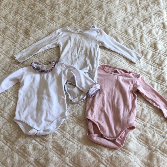 h&m long sleeve bodysuit baby